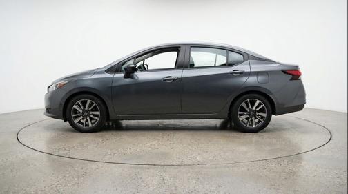 Gun Metallic 2025 Nissan Versa 1.6 SV