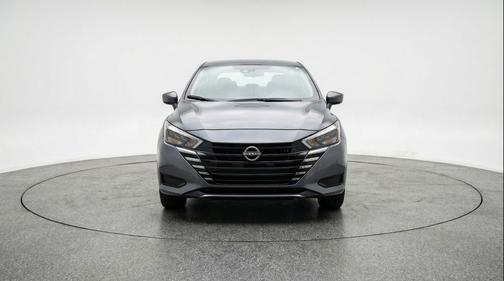 Gun Metallic 2025 Nissan Versa 1.6 SV