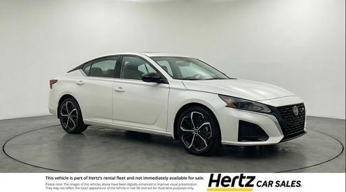 Glacier White 2025 Nissan Altima SR FWD