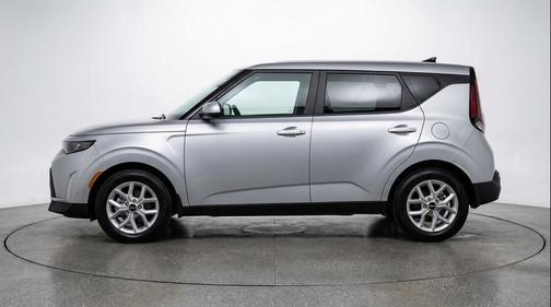 Steel Gray 2025 Kia Soul LX