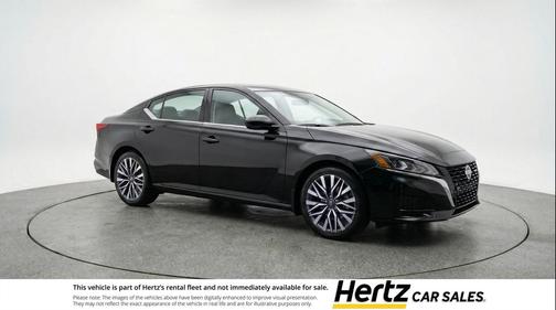 Super Black 2025 Nissan Altima SV FWD