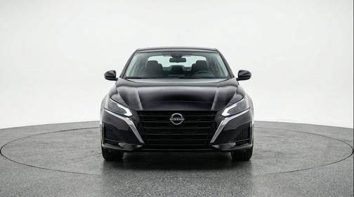 Super Black 2025 Nissan Altima SV FWD