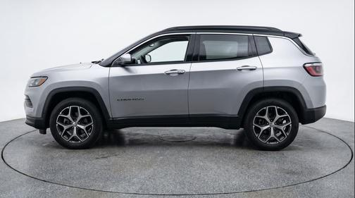 Silver Zynith Metallic Clearcoat 2025 Jeep Compass Limited