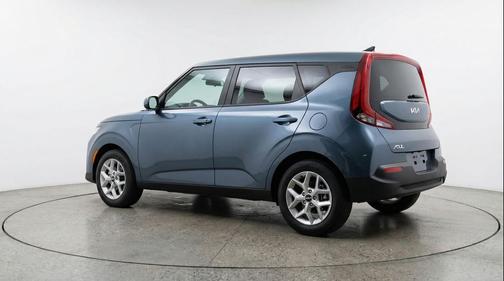 Gravity Gray 2025 Kia Soul LX