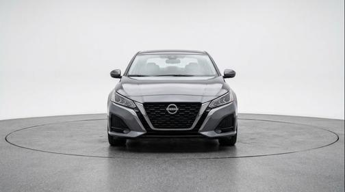 Gun Metallic 2025 Nissan Altima SV FWD