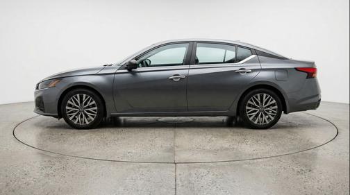 Gun Metallic 2025 Nissan Altima SV FWD