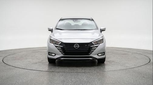Brilliant Silver Metallic 2025 Nissan Versa 1.6 SV