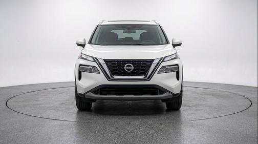 Everest White Pearl Tricoat 2025 Nissan Rogue SV