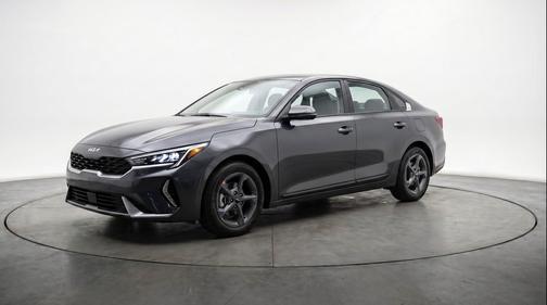 Interstellar Gray 2025 Kia K4 LXS