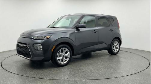 Gravity Gray 2025 Kia Soul LX