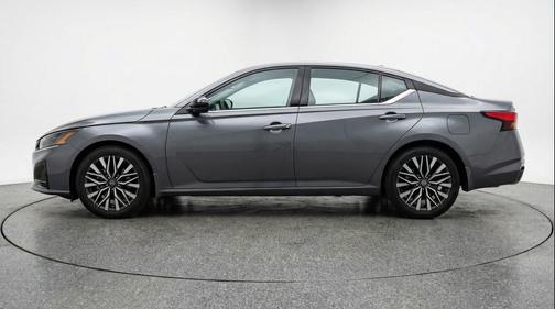 Gun Metallic 2025 Nissan Altima SV FWD