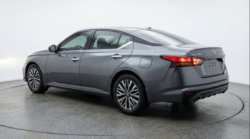 Gun Metallic 2025 Nissan Altima SV FWD