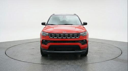Red Hot Pearlcoat 2025 Jeep Compass Limited