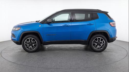Hydro Blue Pearlcoat 2025 Jeep Compass Trailhawk