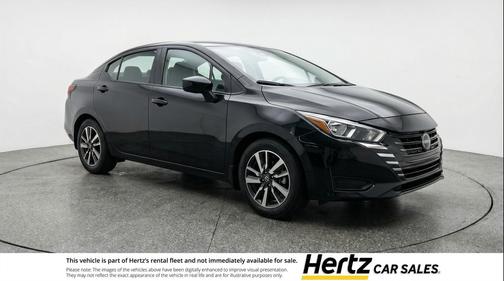 Super Black 2025 Nissan Versa 1.6 SV