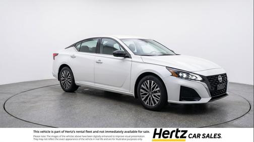 Glacier White 2025 Nissan Altima SV FWD