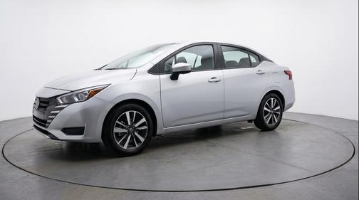 Brilliant Silver Metallic 2025 Nissan Versa 1.6 SV