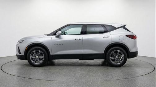 Sterling Gray Metallic 2025 Chevrolet Blazer 2LT