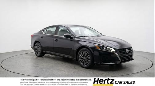 Super Black 2025 Nissan Altima SV FWD