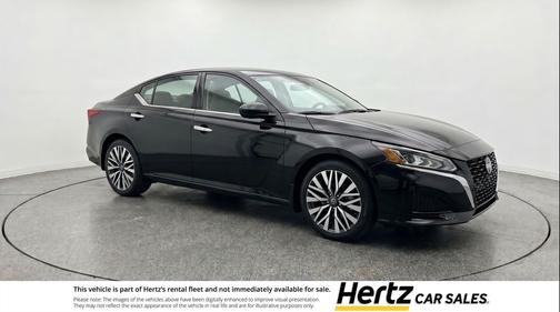 Super Black 2025 Nissan Altima SV FWD