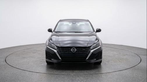 Super Black 2025 Nissan Altima SV FWD
