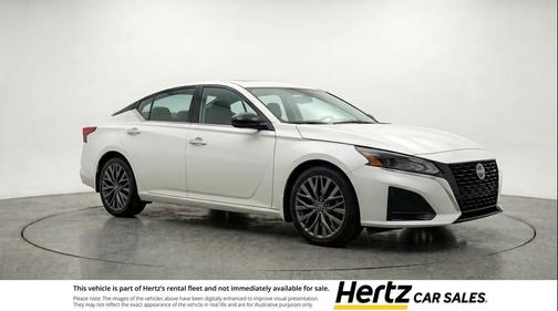 Glacier White 2025 Nissan Altima SV FWD
