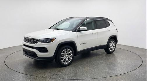 Bright White Clearcoat 2025 Jeep Compass Limited