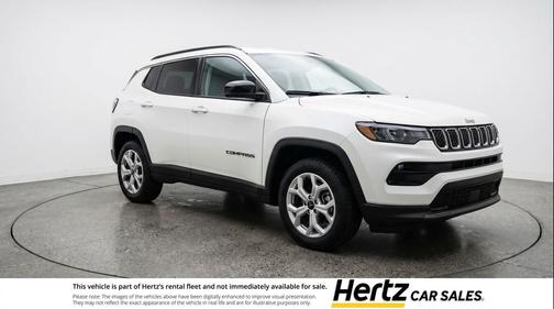 Bright White Clearcoat 2025 Jeep Compass Latitude