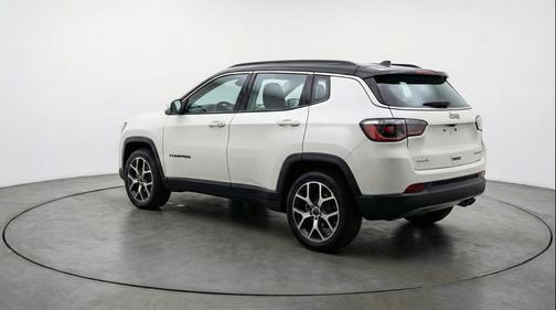 Bright White Clearcoat 2025 Jeep Compass Limited