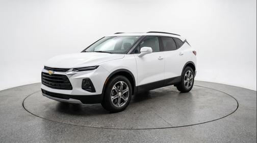 Summit White 2025 Chevrolet Blazer 2LT