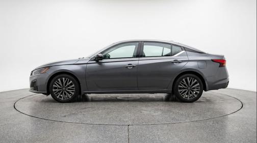 Gun Metallic 2025 Nissan Altima SV FWD
