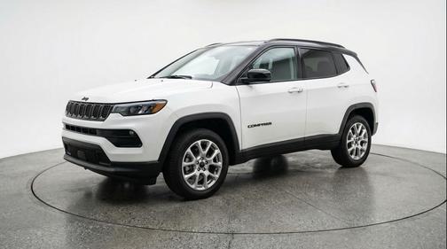 Bright White Clearcoat 2025 Jeep Compass Limited