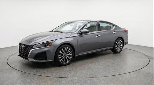 Gun Metallic 2025 Nissan Altima SV FWD