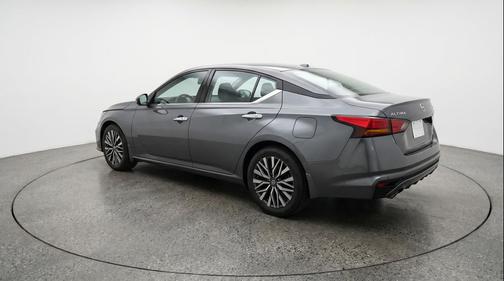 Gun Metallic 2025 Nissan Altima SV FWD