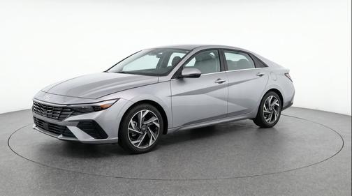 Fluid Metal 2025 Hyundai ELANTRA SEL