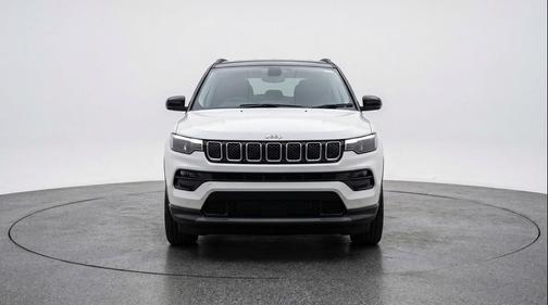 Bright White Clearcoat 2025 Jeep Compass Limited