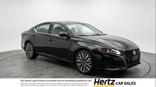 Super Black 2025 Nissan Altima SV