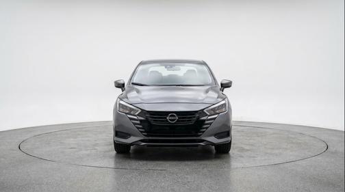 Gun Metallic 2025 Nissan Versa 1.6 SV