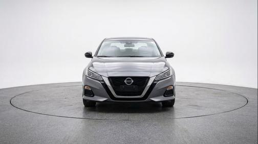 Gun Metallic 2025 Nissan Altima SV FWD