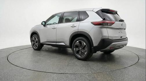 Gun Metallic 2025 Nissan Rogue SV