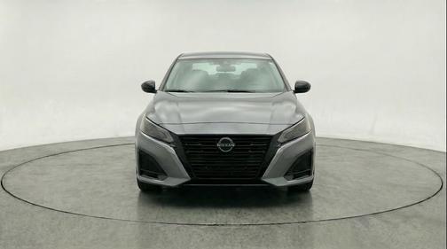 Gun Metallic 2025 Nissan Altima SV FWD