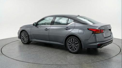 Gun Metallic 2025 Nissan Altima SV FWD