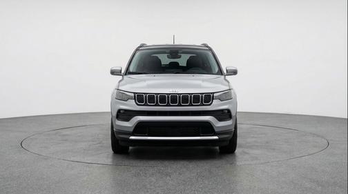 Silver Zynith Metallic Clearcoat 2025 Jeep Compass Limited