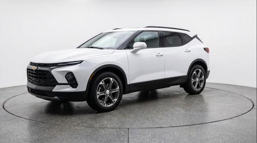 Summit White 2025 Chevrolet Blazer 2LT