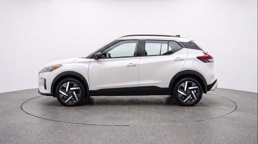 Fresh Powder 2026 Nissan Kicks SV