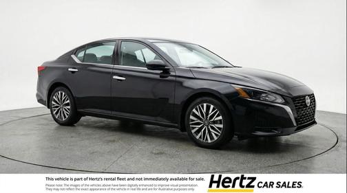 Super Black 2025 Nissan Altima SV FWD