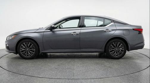 Gun Metallic 2025 Nissan Altima SV FWD
