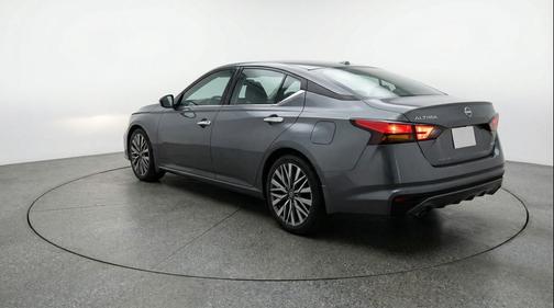 Gun Metallic 2025 Nissan Altima SV FWD