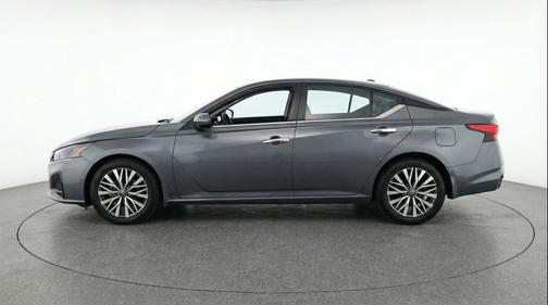 Gun Metallic 2025 Nissan Altima SV FWD
