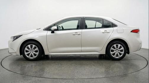 Ice Cap 2025 Toyota Corolla LE